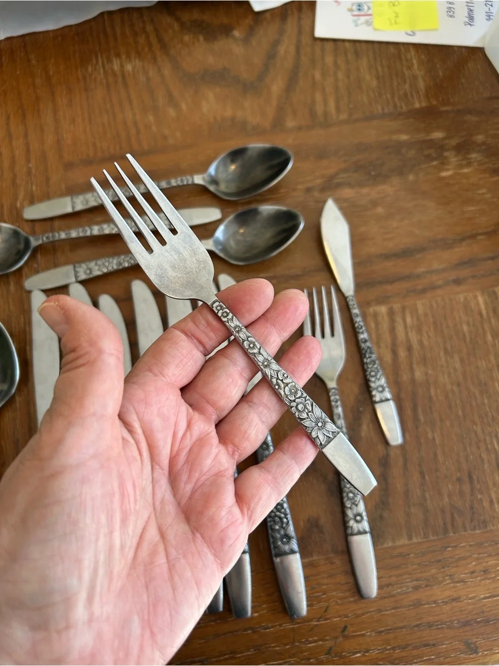 Hanford Forge SPRING LAKE Floral Stainless Japan flatware cutlery x14 pieces